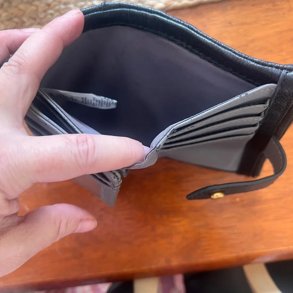 Fossil Lainie Multifunction Black Pebbled Leather Wallet - Picture 5 of 8